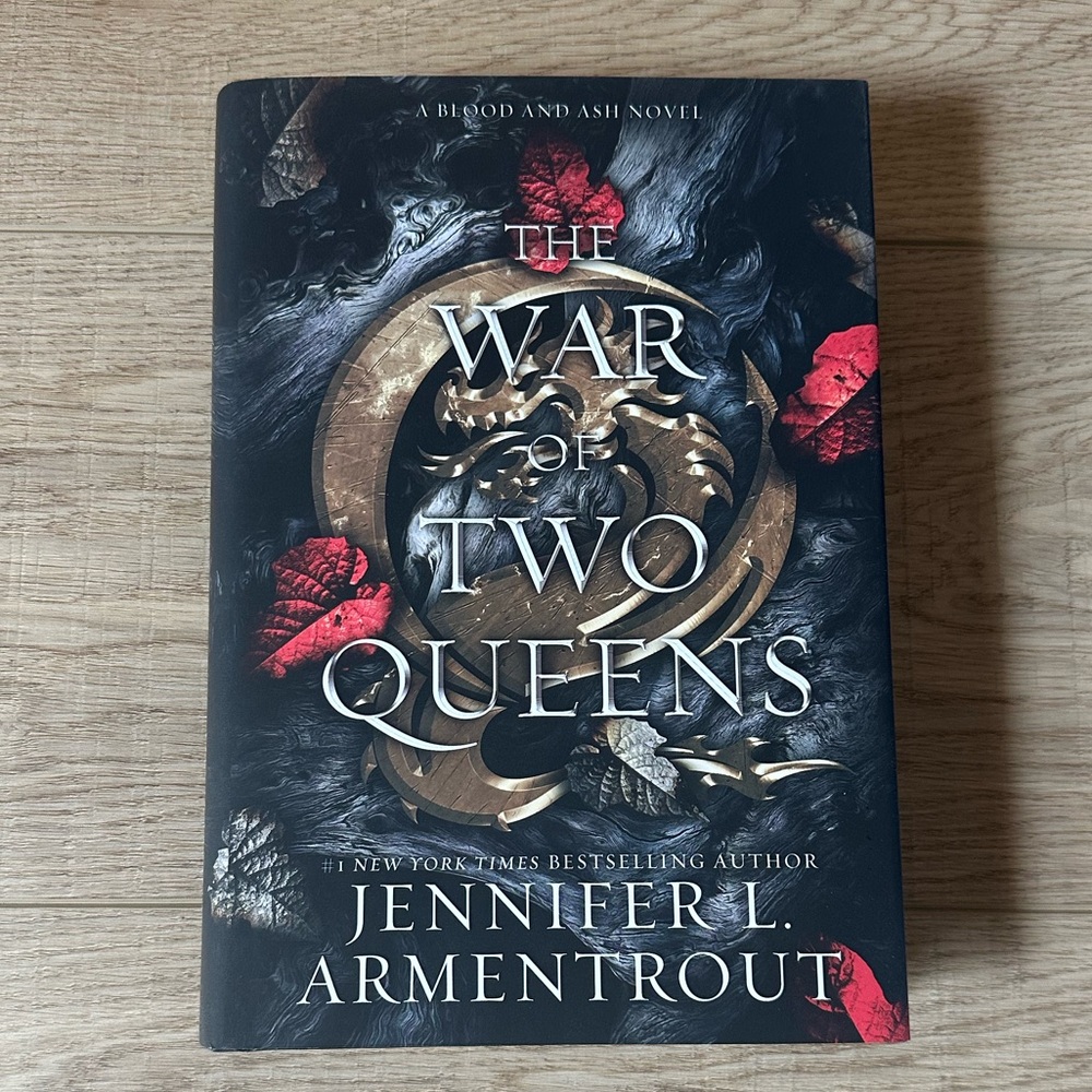 The War of Two Queens Hardcover Book